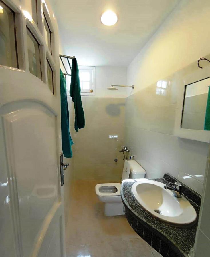 Nefertarie Guest House Luxor Luaran gambar